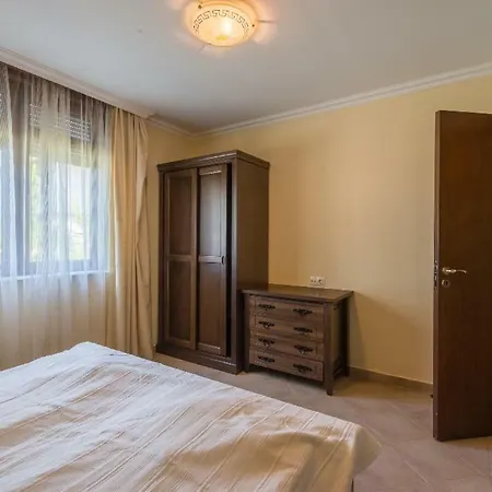 Apartment Marina *